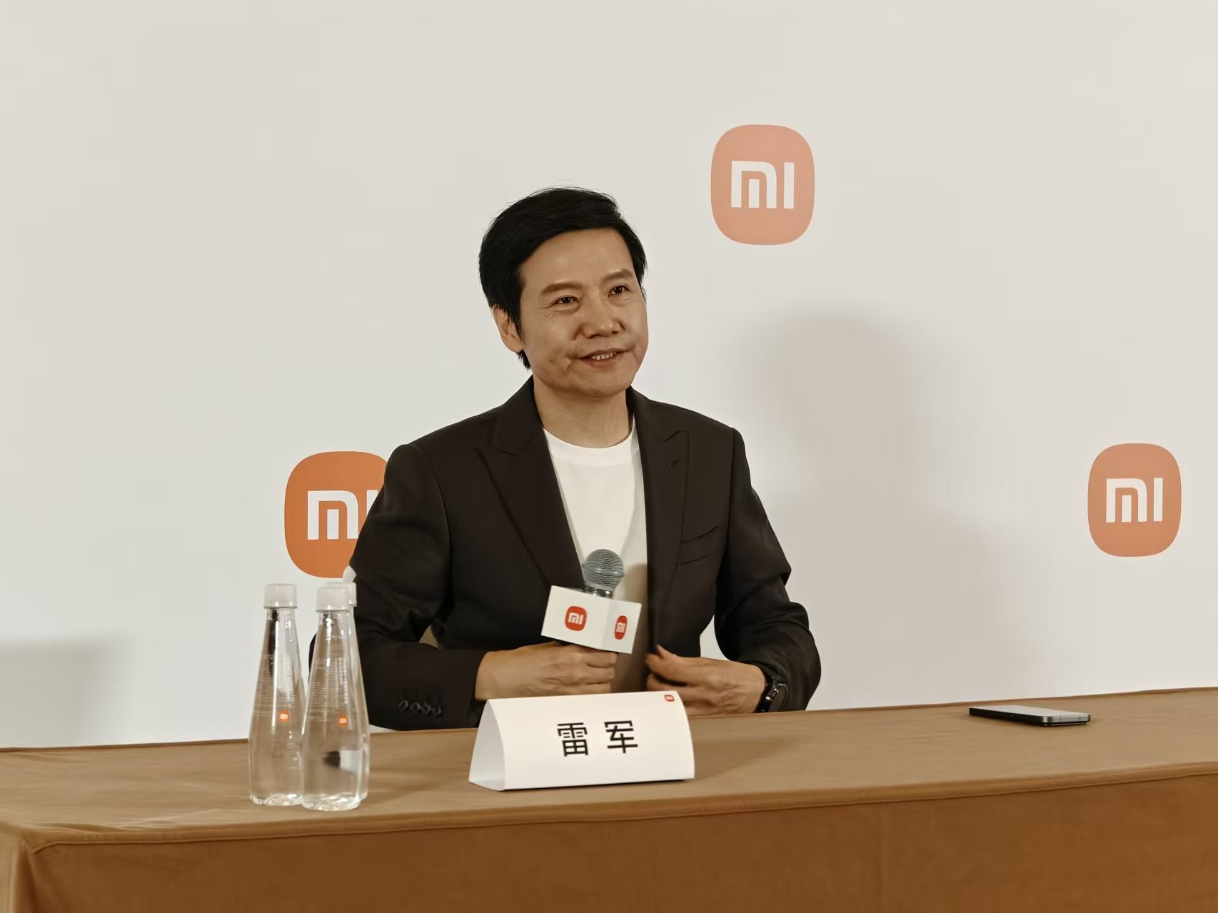雷军：不少人有偏见，固执地认为小米没啥技术、就是组装厂