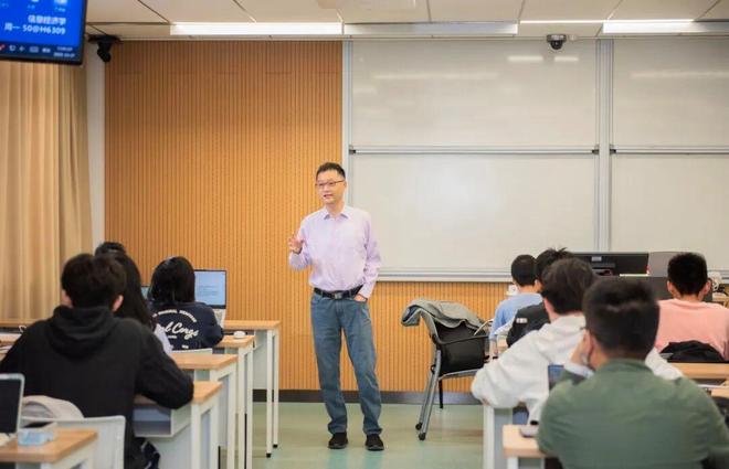 “他对任何事情都有一种本能的好奇心,这一点从未变过”