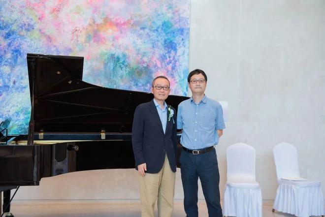 “他对任何事情都有一种本能的好奇心,这一点从未变过”