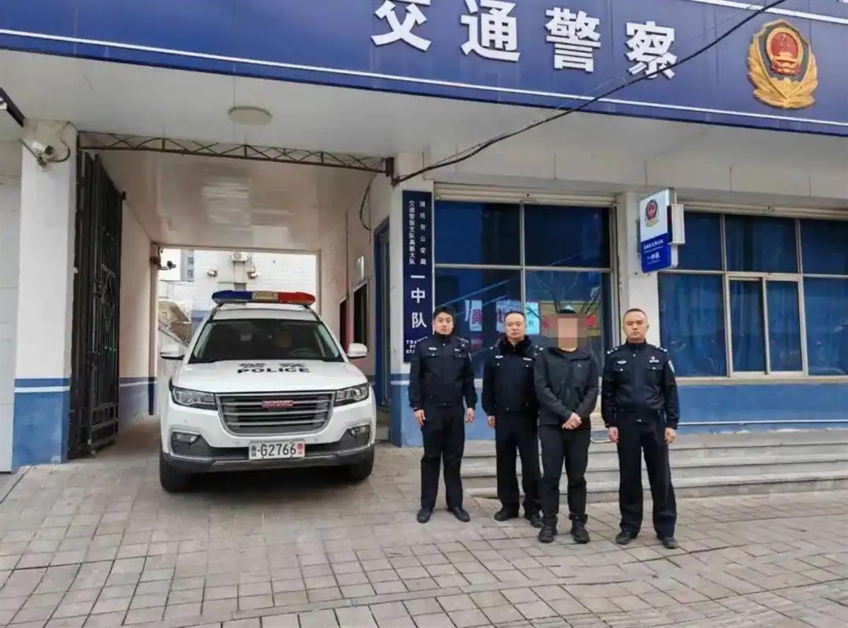 司机驾驶小米SU7 Ultra深夜飙车被抓，心有猛虎也要坚守法律底线！