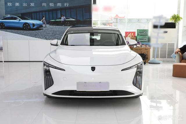 东风风行星海S7 新车型上市：售10.99万+年轻设计！续航555KM！
