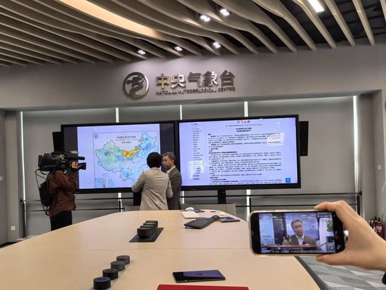 风没多大，声势有必要这么大吗？