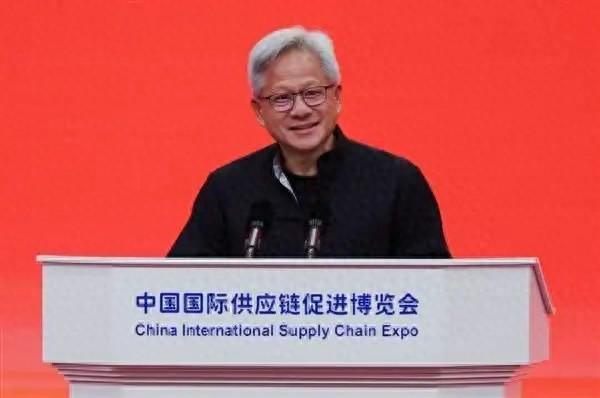 黄仁勋链博会演讲：中国的开源AI是推动全球进步的催化剂