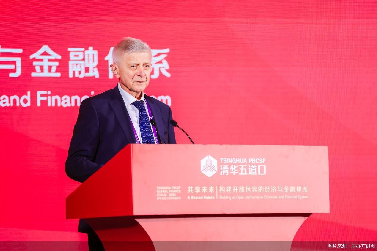 2025五道口金融论坛|对话波兰前总理马雷克·贝尔卡：“如果我在央行负责外汇储备，不会如此热衷于黄金投资”