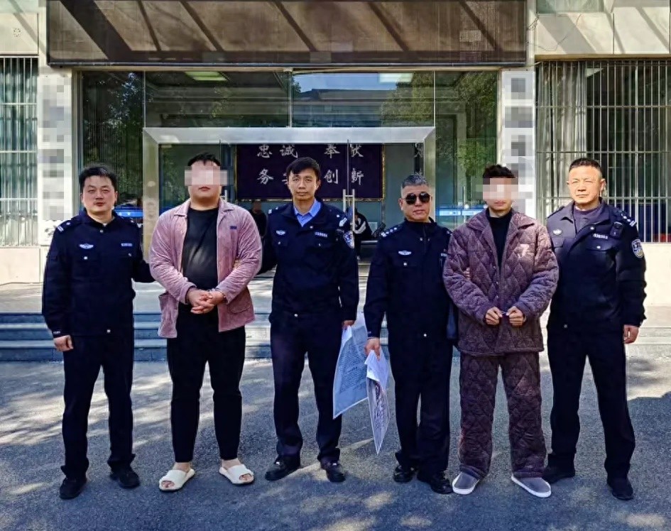 6名小伙深夜“炸街”，2人被刑拘！
