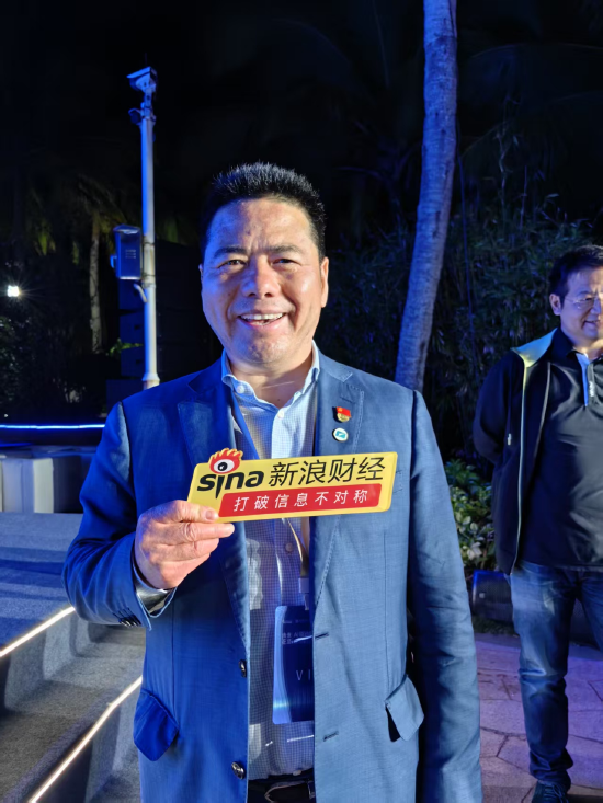 对话蒋锡培：班组员工每天步数超过6000步，有机会获得奖励