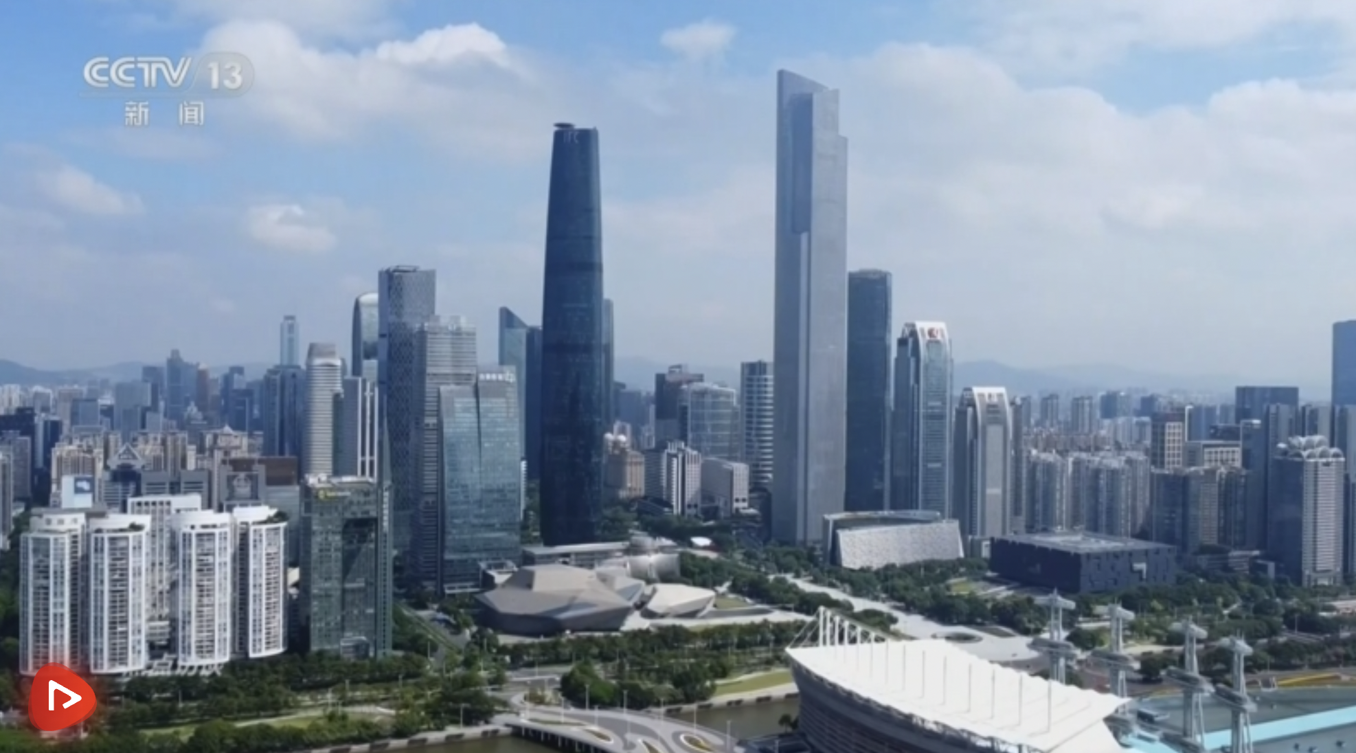 坚定不移办好自己的事 中央政治局会议为经济工作定向稳舵